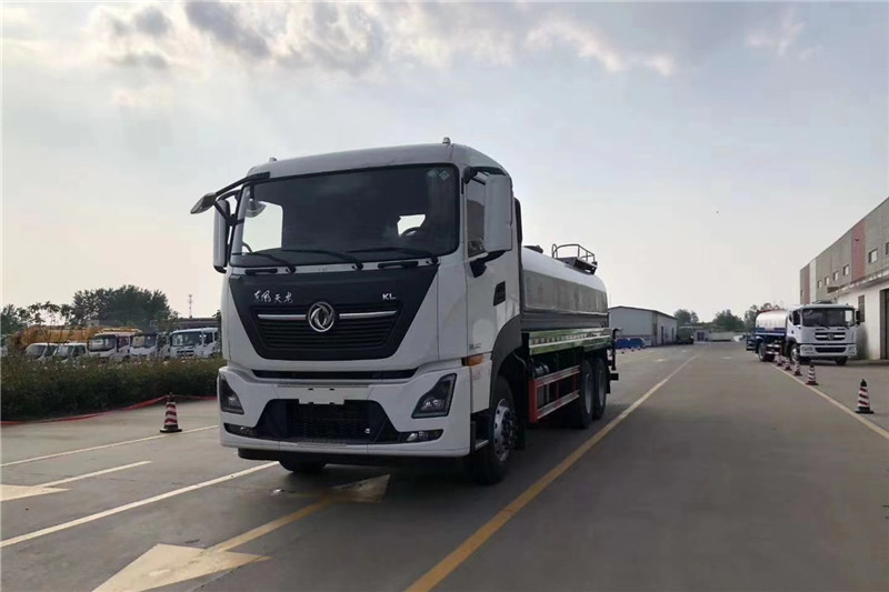 東風天龍后八輪20噸噴霧車，國六綠化噴灑車